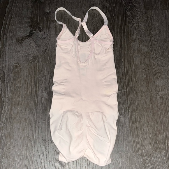 SKIMS Sculpting Bodysuit Limited Edition in Quartz Size S/M - Picture 7 of 11